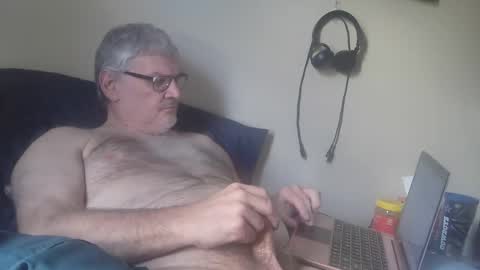 Snapshot of kingtongue10 chatting on 6, 3, 2026 kingtongue10 online show from 6, 3, 2026