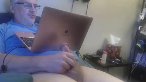 Snapshot of kingtongue10 chatting on 10, 3, 2026 kingtongue10 online show from 10, 3, 2026