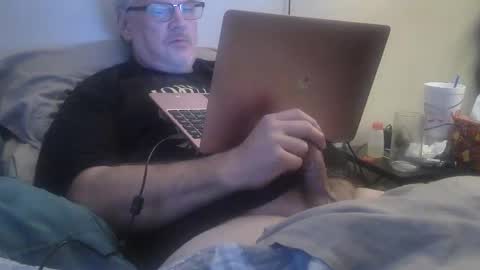 Snapshot of kingtongue10 chatting on 28, 3, 2026 kingtongue10 online show from 28, 3, 2026