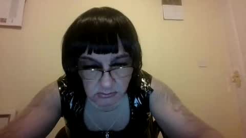 Cynthia Pvc lips online show from 5, 12, 2024