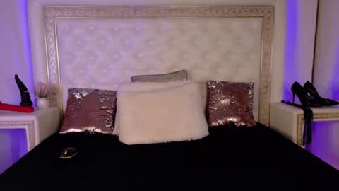 Snapshot of kinky_courtney chatting on 17, 1, 2025 Courtney online show from 17, 1, 2025