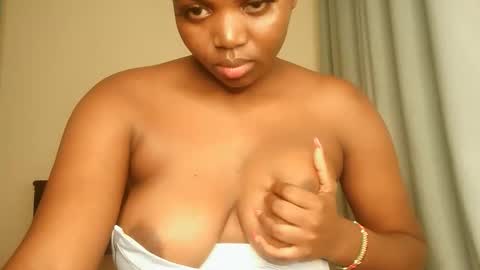 Lola online show from 24, 9, 2025