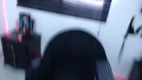 Snapshot of kinkyallisonsub chatting on 12, 2, 2025 Allison Diego online show from 12, 2, 2025