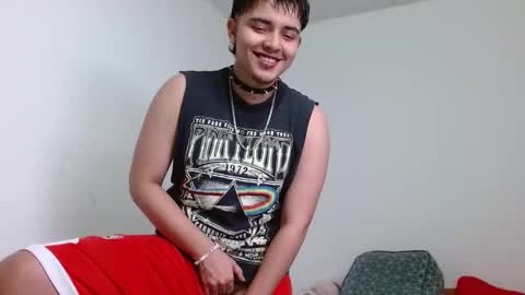 Snapshot of kinkybabies_ chatting on 27, 1, 2025 Mercury online show from 27, 1, 2025