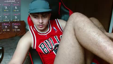 Snapshot of kinkybabies_ chatting on 11, 3, 2025 Mercury online show from 11, 3, 2025