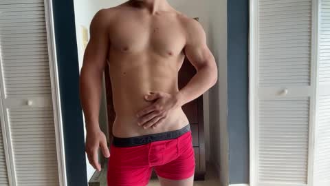 Snapshot of kinkybuffboy chatting on 8, 1, 2025 kinkybuffboy online show from 8, 1, 2025