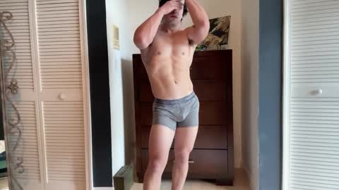 Snapshot of kinkybuffboy chatting on 21, 1, 2025 kinkybuffboy online show from 21, 1, 2025