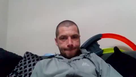 Snapshot of kinkycouple147 chatting on 27, 3, 2026 kinkycouple147 online show from 27, 3, 2026