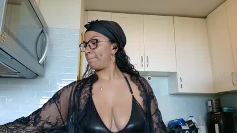 Snapshot of kinkykatt557616 chatting on 31, 5, 2026 kinkykatt557616 online show from 31, 5, 2026