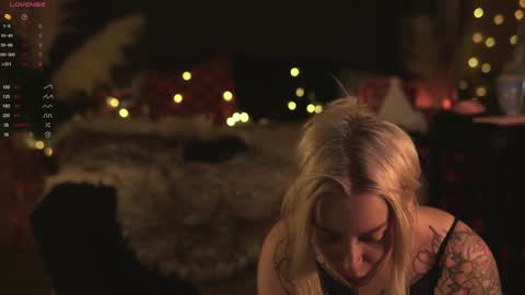 kinkylina_ online show from 27, 12, 2024