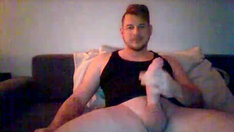 Snapshot of kinkylionboy chatting on 4, 12, 2024 kinkylionboy online show from 4, 12, 2024