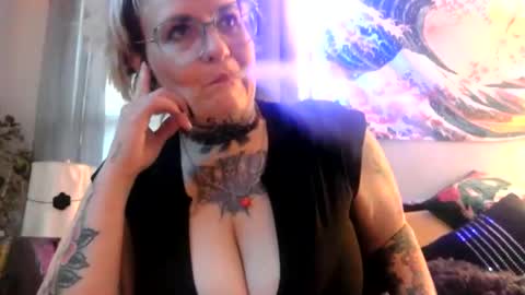 Snapshot of kinkypinkyplay2 chatting on 23, 1, 2025 Kinky Pinky online show from 23, 1, 2025