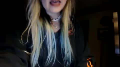 Snapshot of kipsy420 chatting on 18, 9, 2025 Kipsy Rose online show from 18, 9, 2025