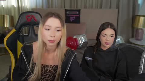 Snapshot of kira0541 chatting on 10, 3, 2026 Sweet girls online show from 10, 3, 2026