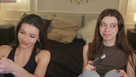 Snapshot of kira0541 chatting on 14, 4, 2026 Sweet girls online show from 14, 4, 2026