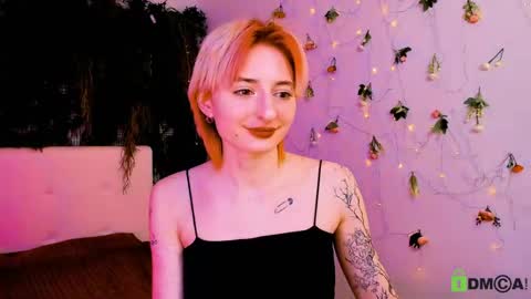 Snapshot of kira__cutie chatting on 16, 5, 2026 Kira online show from 16, 5, 2026
