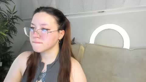 Kira Be11 online show from 22, 6, 2026