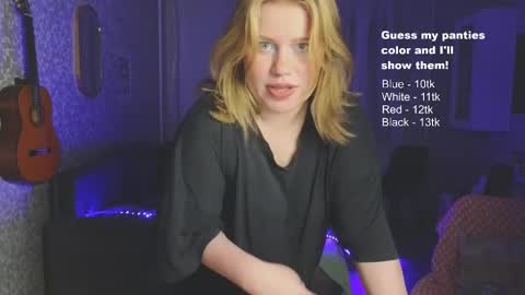 Snapshot of kira_citro chatting on 13, 9, 2025 Kira NEXT STREAM December 4 5pm CET 11am EST online show from 13, 9, 2025