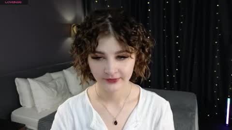 Snapshot of kira_fluffy chatting on 6, 6, 2026 Kira online show from 6, 6, 2026