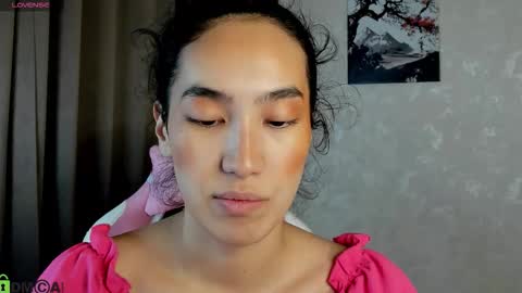 Aura online show from 1, 12, 2025