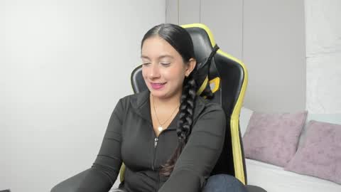 K I R A online show from 27, 4, 2026