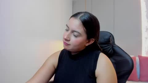 K I R A online show from 30, 6, 2026