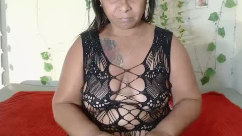 Snapshot of kira_squir chatting on 25, 9, 2025 kira-squir online show from 25, 9, 2025