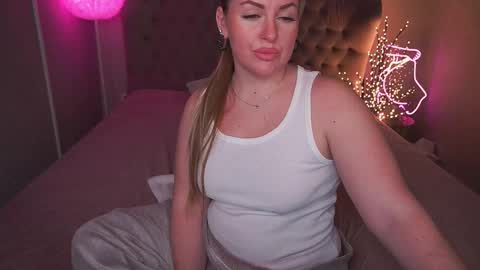 Snapshot of kiracandys chatting on 21, 2, 2025 Kira online show from 21, 2, 2025