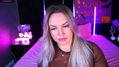 Kira online show from 3, 11, 2025