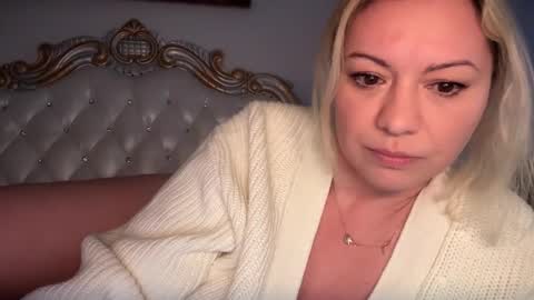 Snapshot of kiradivine chatting on 15, 2, 2025 KiraDivine online show from 15, 2, 2025