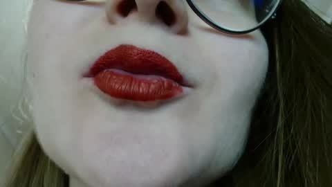 KiraGoldens online show from 19, 10, 2025