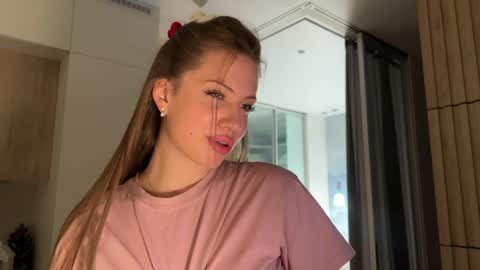 Kira online show from 30, 3, 2026