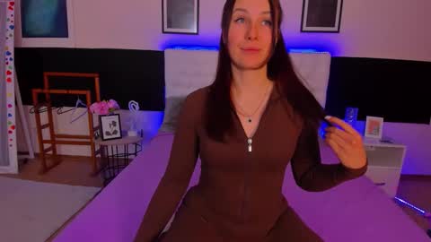 Kira online show from 2, 12, 2025