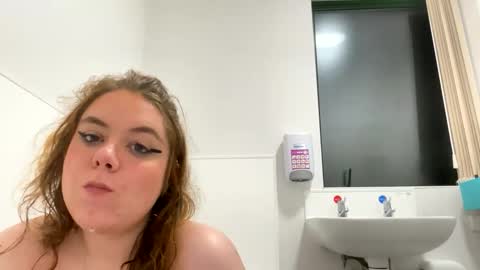 kiraslut981151 online show from 2, 3, 2026