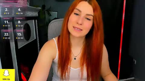 Snapshot of kiraxmoon chatting on 21, 2, 2025 kiraxmoon online show from 21, 2, 2025