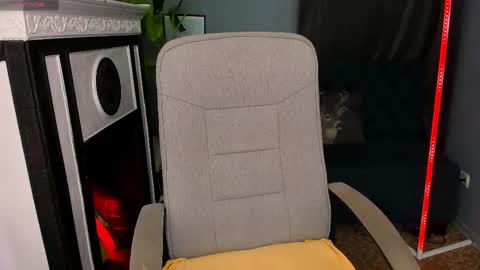 Snapshot of kiraxmoon chatting on 26, 2, 2025 kiraxmoon online show from 26, 2, 2025