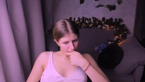 Snapshot of kirraa_ chatting on 6, 12, 2024 Kira online show from 6, 12, 2024