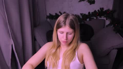 Snapshot of kirraa_ chatting on 11, 12, 2024 Kira online show from 11, 12, 2024