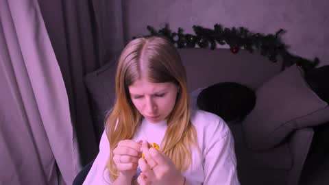 Snapshot of kirraa_ chatting on 27, 12, 2024 Kira online show from 27, 12, 2024