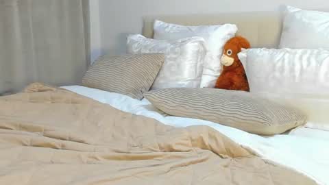 Snapshot of kirraa_ chatting on 3, 8, 2026 Kira online show from 3, 8, 2026