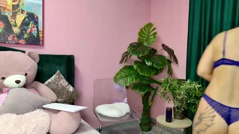 Kirra online show from 17, 4, 2026