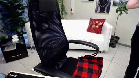 Snapshot of kiss_of_love_0 chatting on 18, 1, 2026 Louise online show from 18, 1, 2026