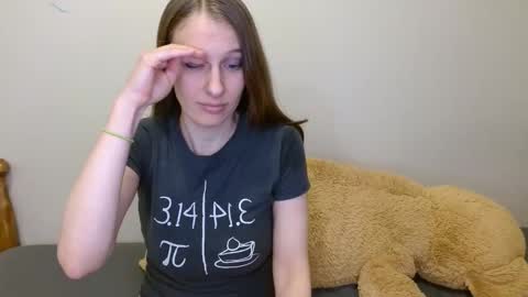 Snapshot of kissallie chatting on 23, 4, 2026 Allie online show from 23, 4, 2026