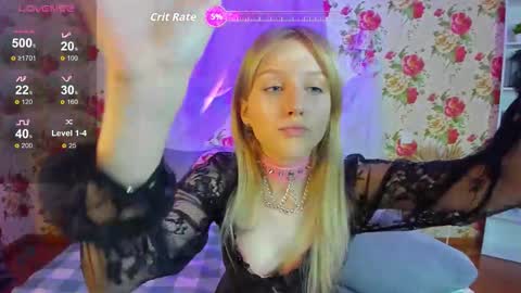 Snapshot of kisschristie__ chatting on 29, 10, 2025 christie online show from 29, 10, 2025