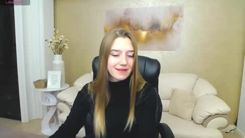 kissme_now online show from 7, 11, 2025