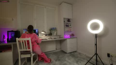 Snezhana online show from 1, 11, 2025