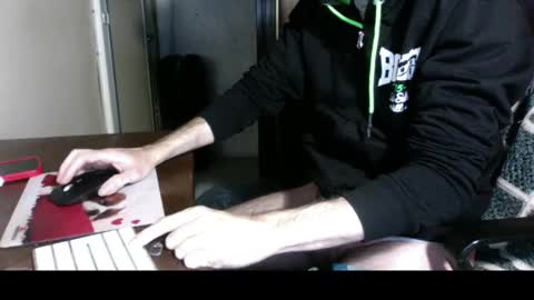 Snapshot of kissofbanned1983 chatting on 7, 11, 2025 kissofbanned1983 online show from 7, 11, 2025