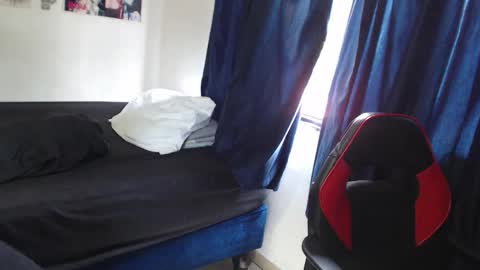kitcatdreams online show from 19, 4, 2026
