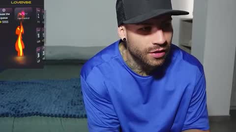 kite__ online show from 30, 9, 2025