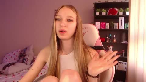 Snapshot of kitsuneyx chatting on 15, 5, 2026 kitsuneyX online show from 15, 5, 2026